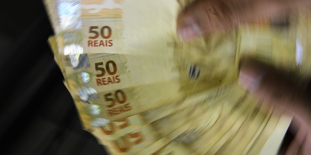 Giro Marília -Governo propõe salário mínimo de R$ 1.502 em 2025