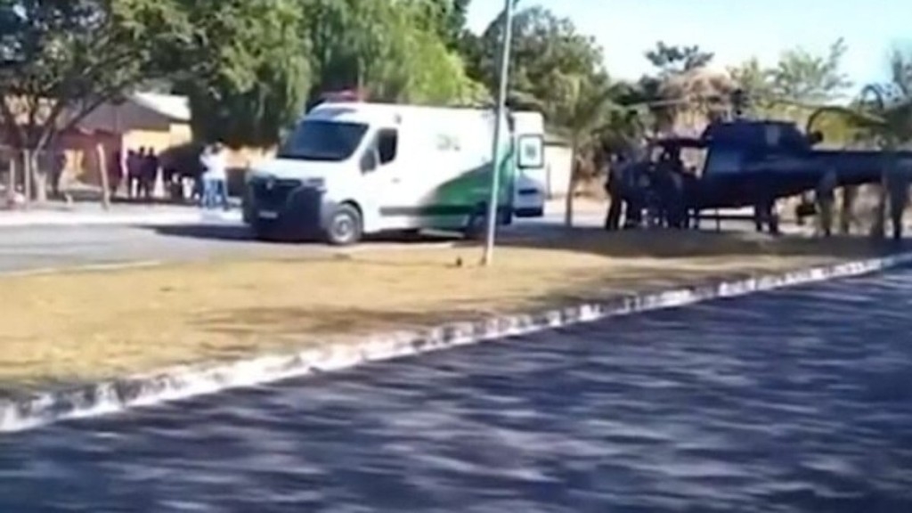 Caio Barbieri Queda de helicóptero: sobreviventes se agarraram em galão para não se afogar Caio Barbieri Queda de helicóptero: sobreviventes se agarraram em galão para não se afogar