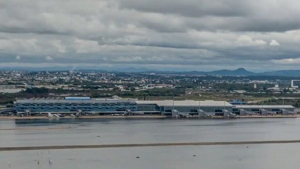 Agência Brasil Aeroporto de Porto Alegre reinicia embarque e desembarque Agência Brasil Aeroporto de Porto Alegre reinicia embarque e desembarque