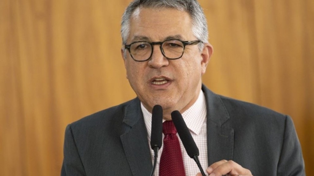 ESTADÃO CONTEÚDO Alexandre Padilha diz que governo seguirá exigindo atas eleitorais da Venezuela ESTADÃO CONTEÚDO Alexandre Padilha diz que governo seguirá exigindo atas eleitorais da Venezuela