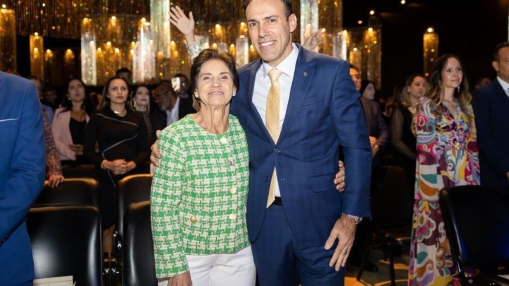 Redação GPS Advogado Jackson Di Domenico celebra aniversário com culto de Ação de Graças Redação GPS Advogado Jackson Di Domenico celebra aniversário com culto de Ação de Graças