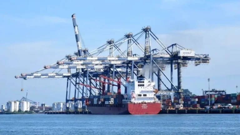 Agência Brasil Balança comercial tem superávit de US$ 8,534 bi em maio