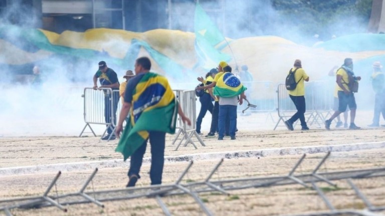 Redação GPS Argentina nega presença de foragidos do 8 de Janeiro no país vizinho