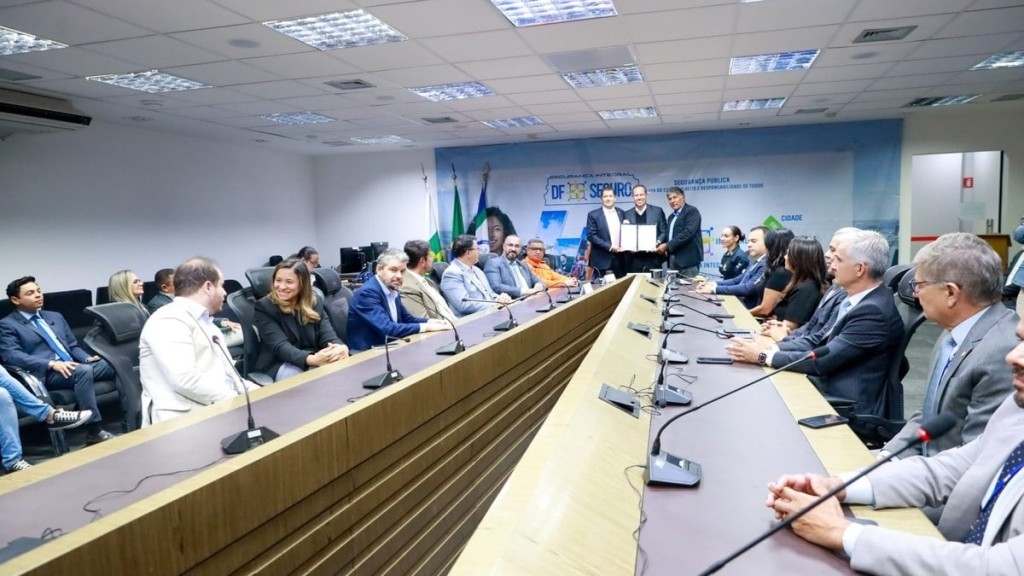 Agência Brasília Área central de Brasília recebe mais 18 câmeras de monitoramento Agência Brasília Área central de Brasília recebe mais 18 câmeras de monitoramento