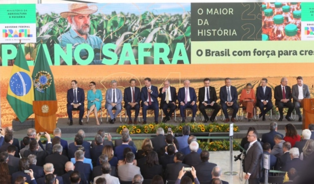 Desorganização: Governo adia pra próxima quinta o anuncio do plano safra Desorganização: Governo adia pra próxima quinta o anuncio do plano safra