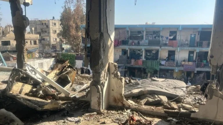 ESTADÃO CONTEÚDO Em dia de alta tensão, Hamas tenta invadir Israel após bombardeio em escola de Gaza