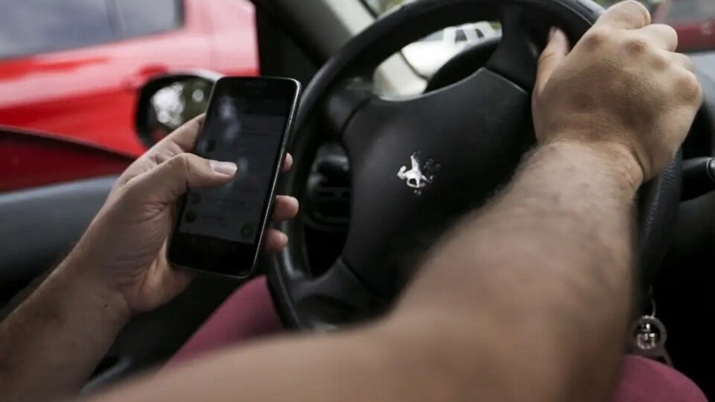 Agência Brasil Dois celulares são roubados ou furtados por minuto no Brasil Agência Brasil Dois celulares são roubados ou furtados por minuto no Brasil