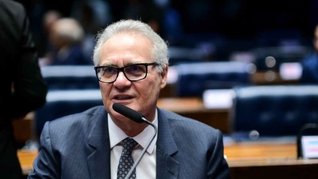 ESTADÃO CONTEÚDO Renan Calheiros diz que levará Abin paralela às cortes internacionais ESTADÃO CONTEÚDO Renan Calheiros diz que levará Abin paralela às cortes internacionais