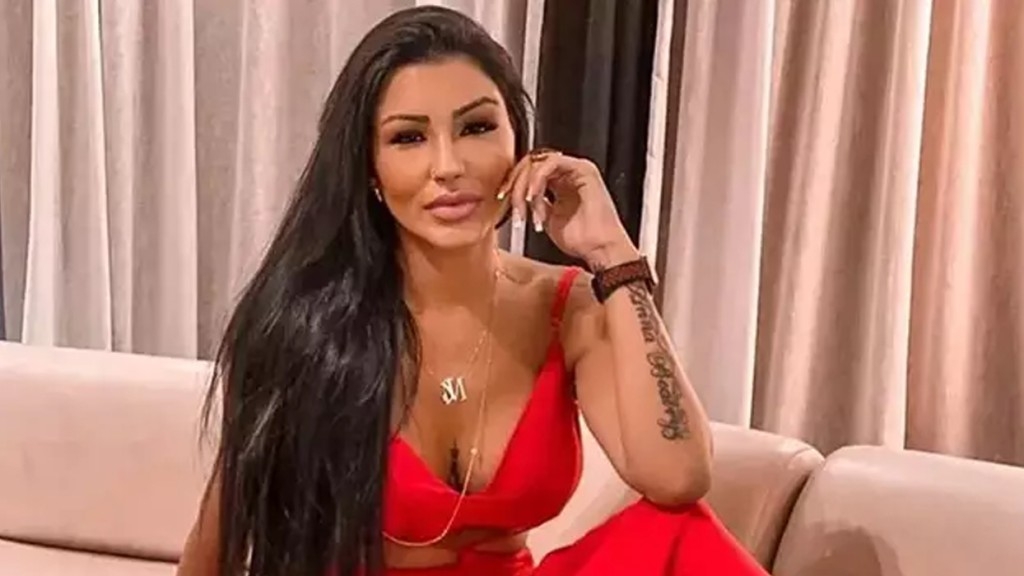 Jenny Miranda se defende após Bia contratar seguranças: ‘Nada a ver’