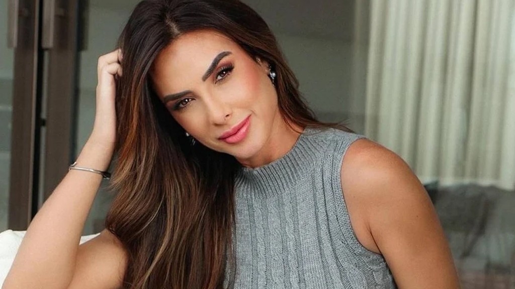 Nicole Bahls expõe motivos de não querer ter filhos; ‘Ter tempo para os meus amigos’ Nicole Bahls expõe motivos de não querer ter filhos; ‘Ter tempo para os meus amigos’