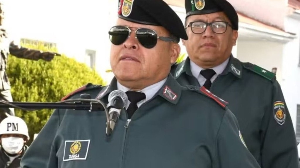 ESTADÃO CONTEÚDO General que tentou dar golpe de estado na BolÃvia vai para prisão de segurança máxima ESTADÃO CONTEÚDO General que tentou dar golpe de estado na BolÃvia vai para prisão de segurança máxima