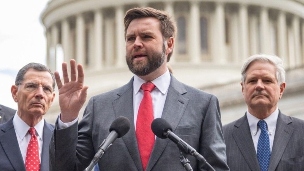 ESTADÃO CONTEÚDO Trump escolhe J. D. Vance como seu candidato à vice-presidência dos EUA ESTADÃO CONTEÚDO Trump escolhe J. D. Vance como seu candidato à vice-presidência dos EUA