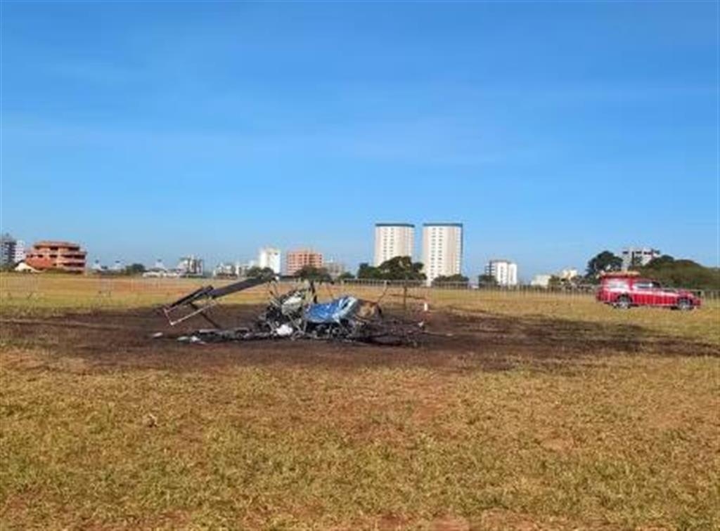 Avião de uso em acrobacias caiu em Bauru – Reprodução TV Tem/Thaís Andrioli Avião de uso em acrobacias caiu em Bauru – Reprodução TV Tem/Thaís Andrioli