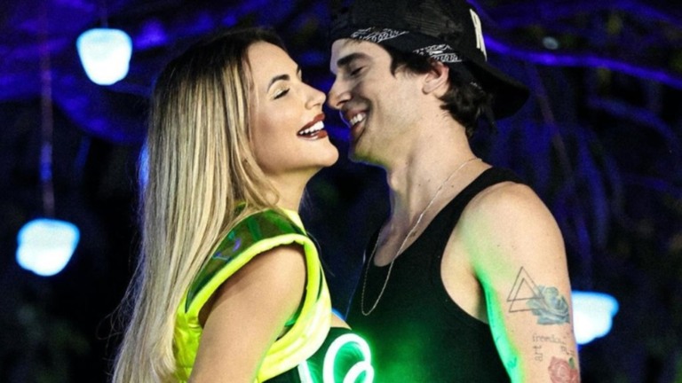 Deolane Bezerra e Fiuk passam Dia dos Namorados juntinhos em festa: ‘Migles’