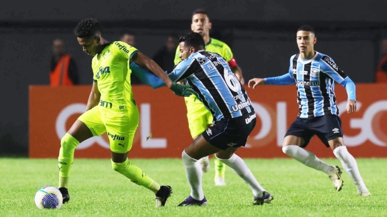 Palmeiras busca empate heróico contra o Grêmio em Caxias do Sul