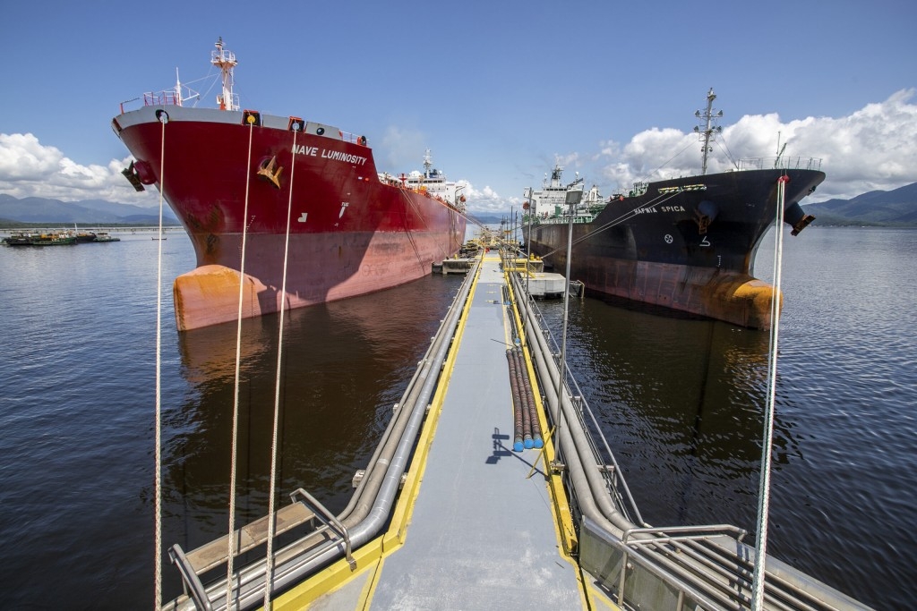 Portos paranaenses batem recorde com 6,5 milhões de toneladas Portos paranaenses batem recorde com 6,5 milhões de toneladas