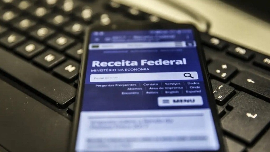 Agência Brasil Imposto de renda: consulta a terceiro lote de restituição começa nesta quarta-feira Agência Brasil Imposto de renda: consulta a terceiro lote de restituição começa nesta quarta-feira