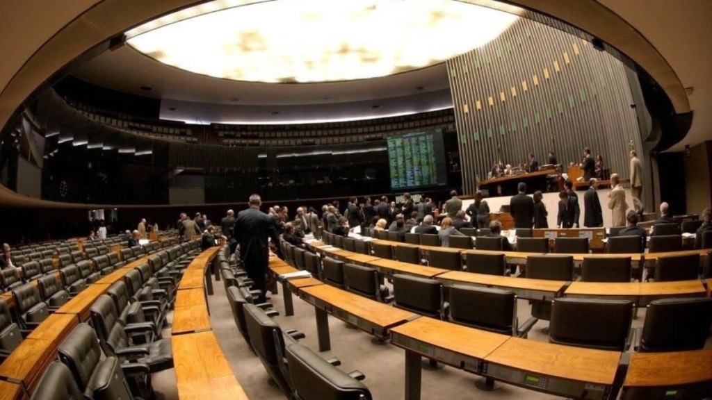Henrique Neri PPCUB é aprovado na CAF da Câmara Legislativa Henrique Neri PPCUB é aprovado na CAF da Câmara Legislativa