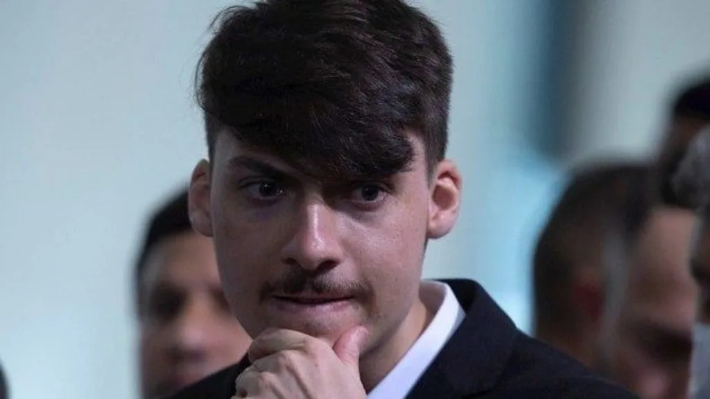 Redação GPS Banco quer bens de Jair Renan Bolsonaro para pagamento de dÃvida Redação GPS Banco quer bens de Jair Renan Bolsonaro para pagamento de dÃvida
