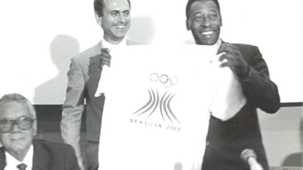 Jorge Eduardo Antunes Relembre: por iniciativa de Paulo Octávio, Jogos Olímpicos de 2000 quase foram em Brasília Jorge Eduardo Antunes Relembre: por iniciativa de Paulo Octávio, Jogos Olímpicos de 2000 quase foram em Brasília