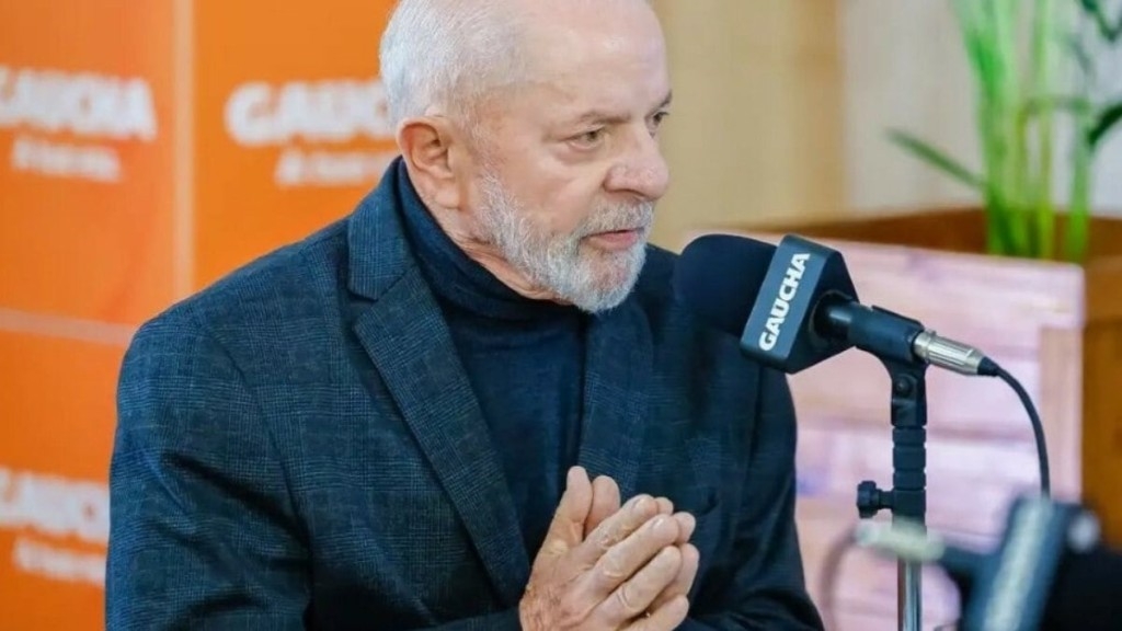 Agência Brasil Lula entrega 253 casas e se compromete com prevenção a enchente no Sul Agência Brasil Lula entrega 253 casas e se compromete com prevenção a enchente no Sul