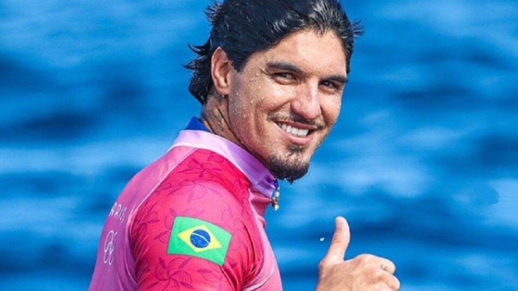 Agência Brasil Paris 2024: Medina supera Chumbinho e está nas semifinais do surfe Agência Brasil Paris 2024: Medina supera Chumbinho e está nas semifinais do surfe