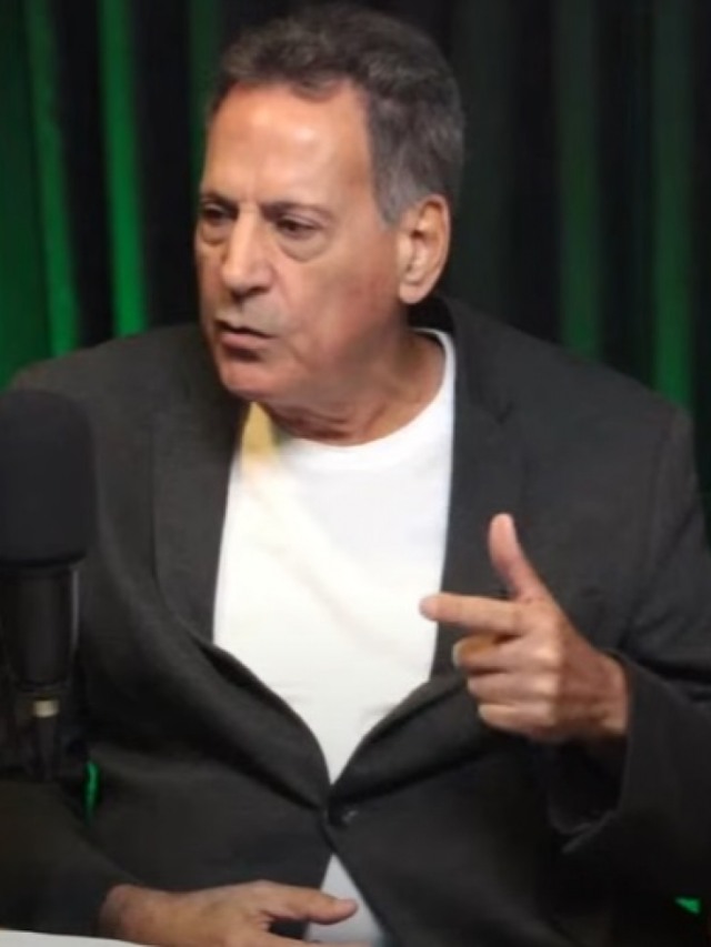 Flávio Rino durante participação no podcast Papo com o Papa