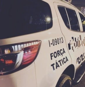 Força Tática surpreende adolescentes com 50 porções de drogas em Garça