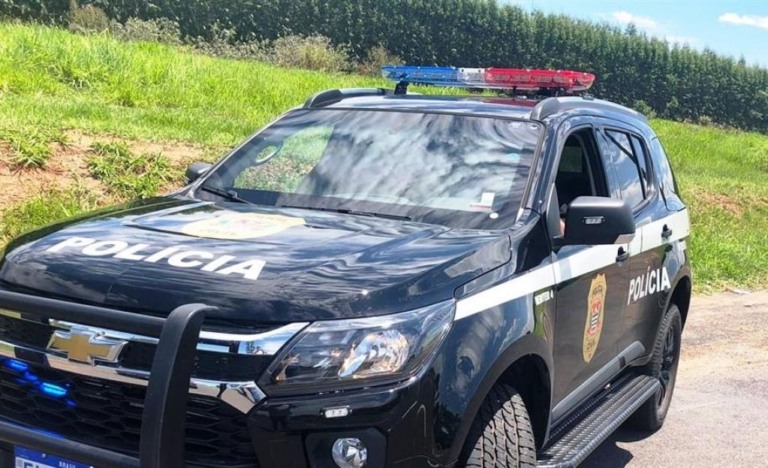 Dise flagra tráfico em bairro e prende 'olheira' de 40 anos em Marília