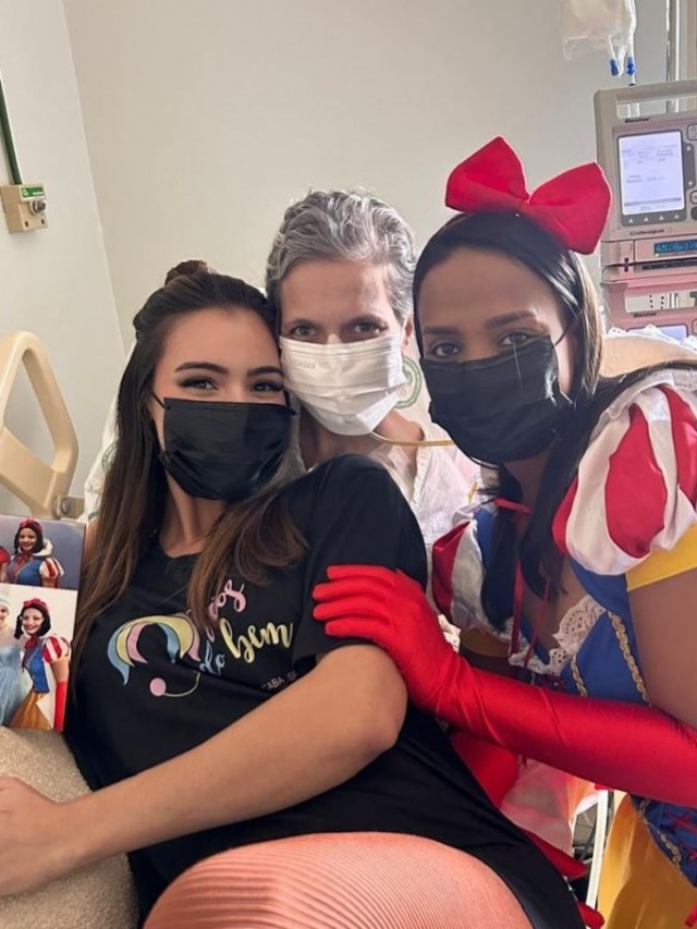 Eterna Frozen – Princesas do Bem fazem encontro com paciente em Marília; vídeo